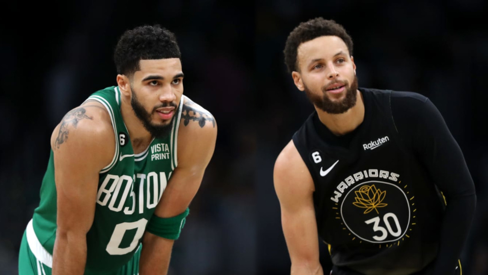 Top-10 áo đấu bán chạy nhất NBA nửa đầu mùa 2023-24: Cái tên bất ngờ xen giữa Curry và LeBron James Top-10 áo đấu bán chạy nhất NBA nửa đầu mùa 2023-24: Cái tên bất ngờ xen giữa Curry và LeBron James