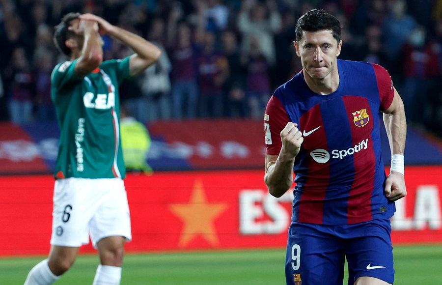 Dự đoán Alaves vs Barcelona, 0h30 ngày 4/2, La Liga