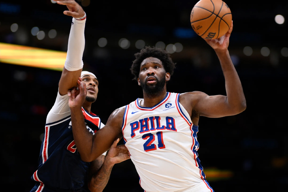 Joel Embiid rách sụn chêm đầu gối, gần như chắc chắn mất danh hiệu MVP Joel Embiid rách sụn chêm đầu gối, gần như chắc chắn mất danh hiệu MVP