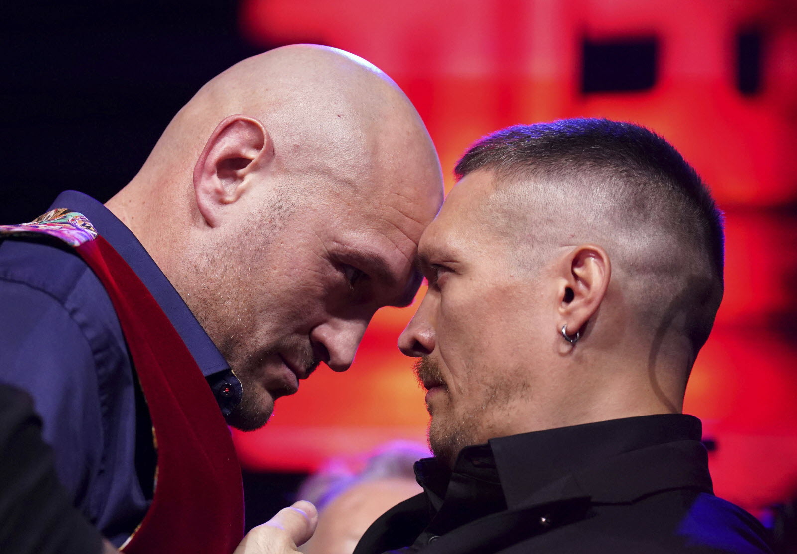 Tyson Fury - Oleksandr Usyk lên lịch lần ba kèm khoản phạt cực nặng