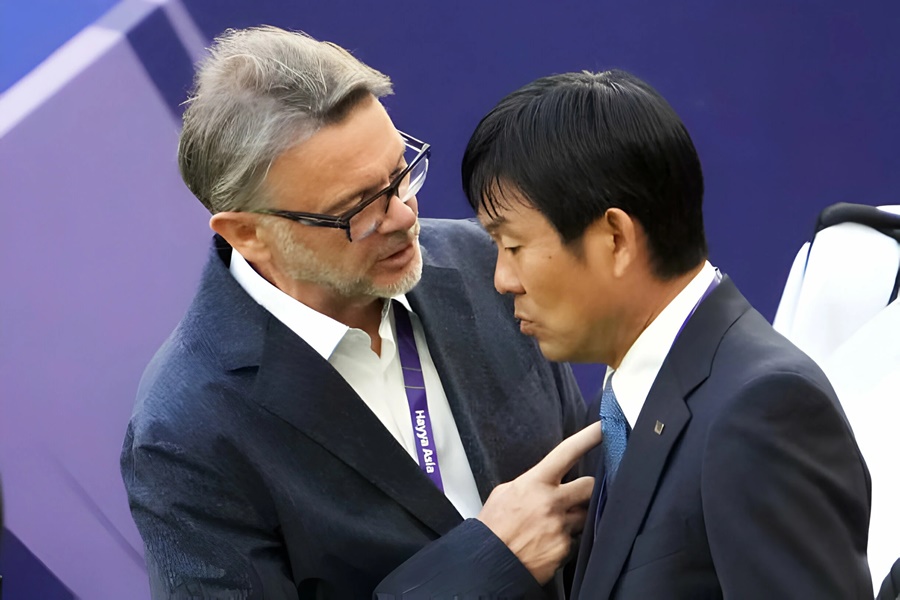 Lạ lùng Asian Cup 2023: Troussier và các HLV danh ti&ecirc;́ng thất bại, người v&ocirc; danh thăng hoa