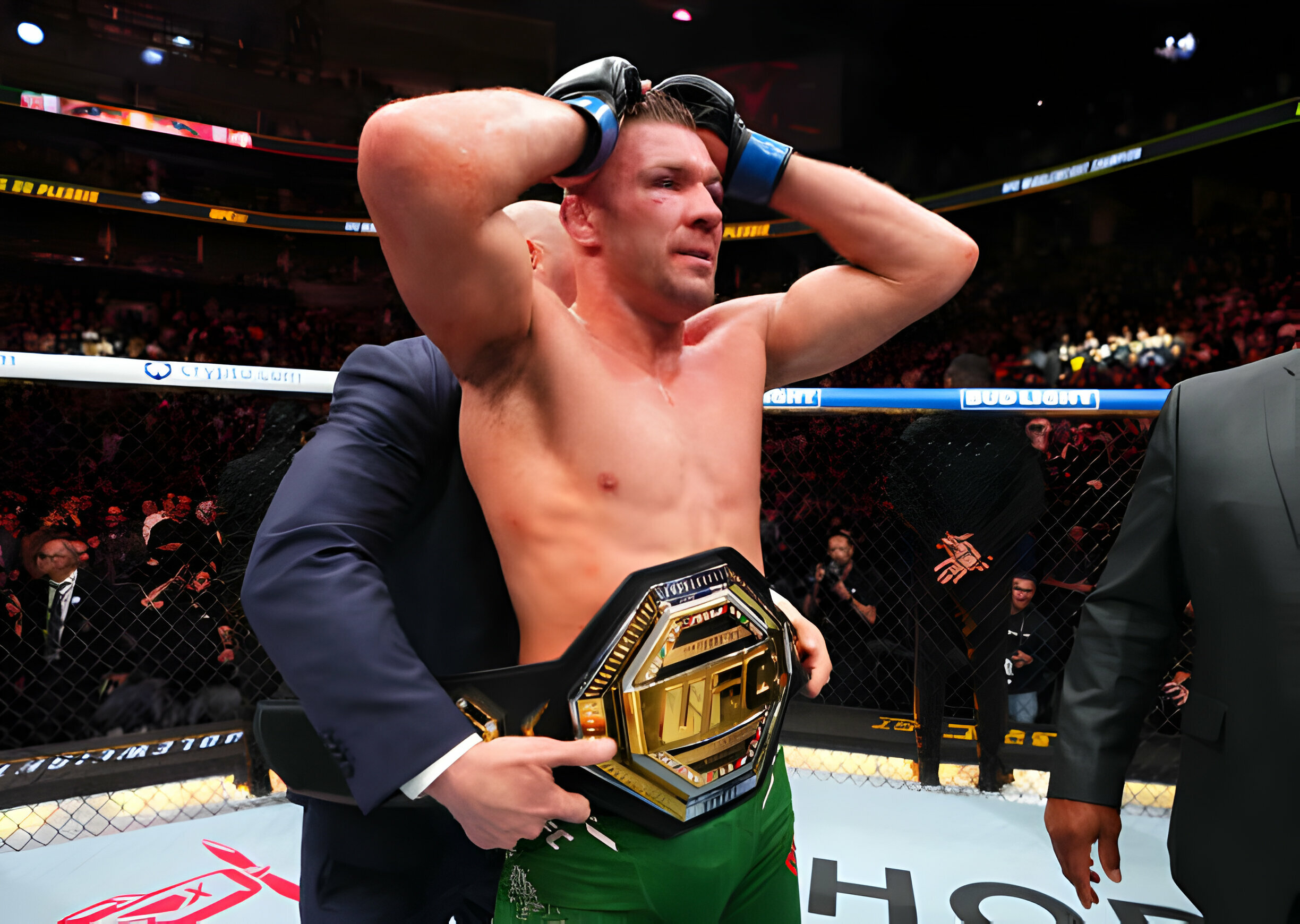Dricus Du Plessis nêu ý kiến bất ngờ về UFC 300: Còn một sự kiện lớn hơn
