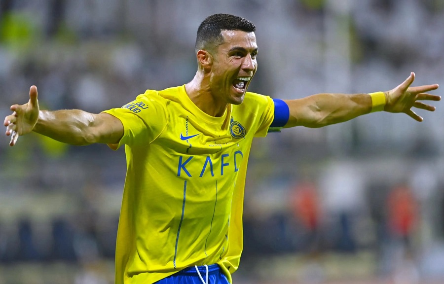 Ronaldo tiếp tục ghi bàn cho Al Nassr, kéo dài khoảng cách với Messi