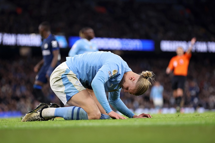 Haaland trải qua trận đấu tệ nhất từng thấy khi Man City mất điểm