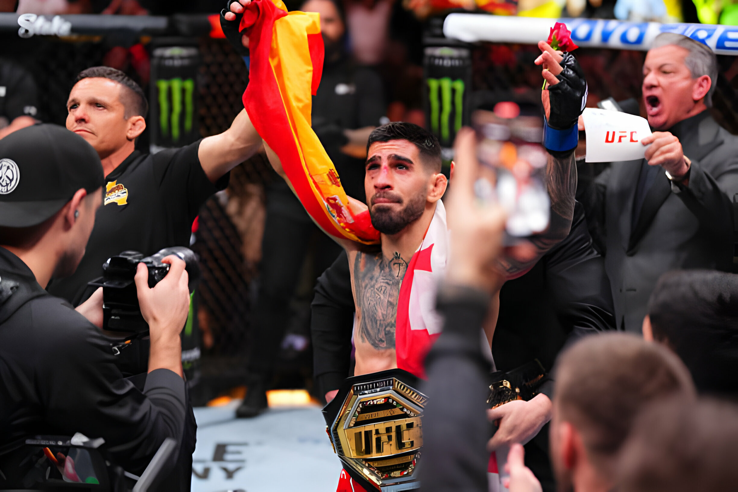 Ilia Topuria gọi tên Conor McGregor, Volkanovski muốn tái đấu ở Tây Ban Nha Ilia Topuria gọi tên Conor McGregor, Volkanovski muốn tái đấu ở Tây Ban Nha