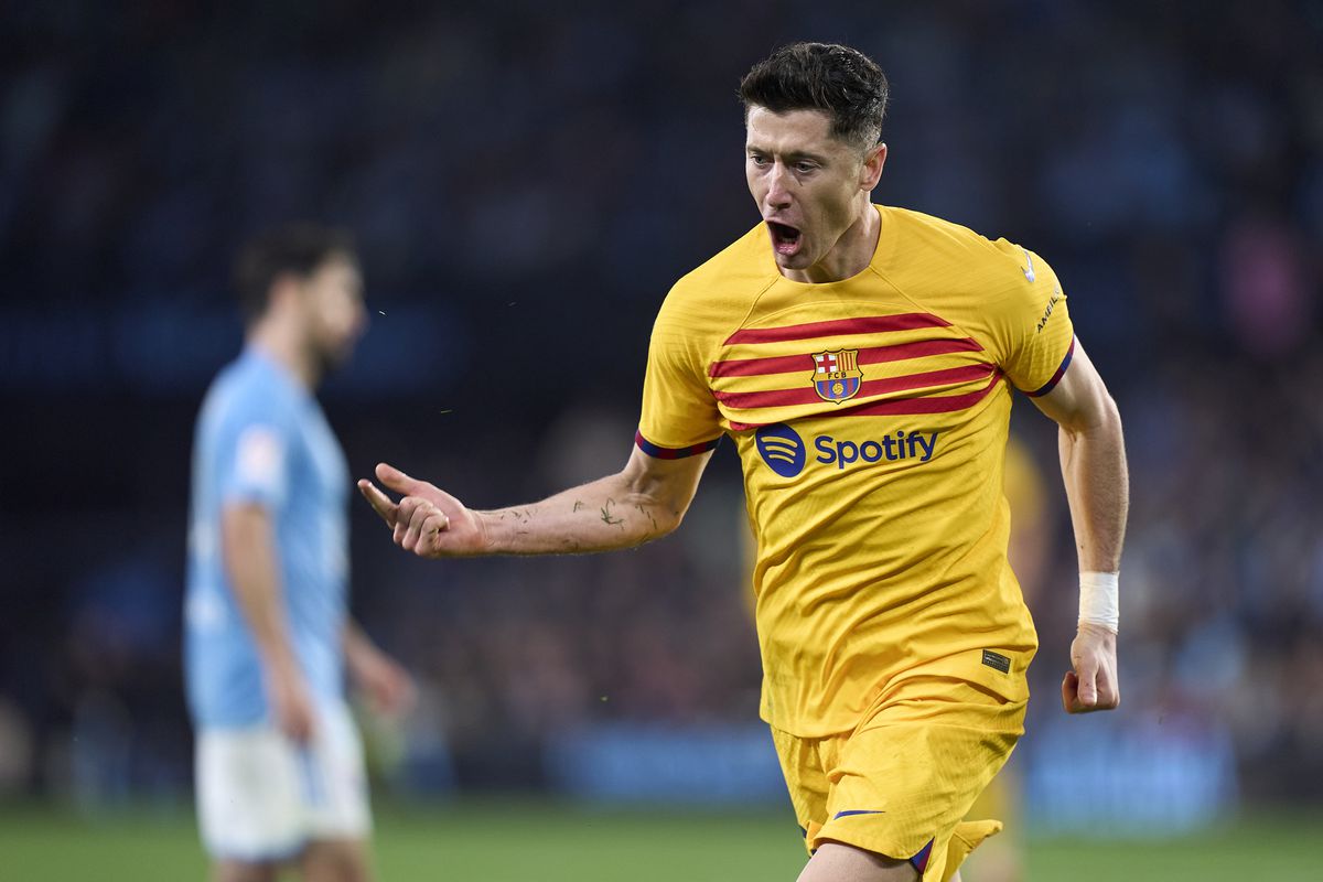 Dự đoán Napoli vs Barcelona, 3h00 ngày 22/2, Champions League