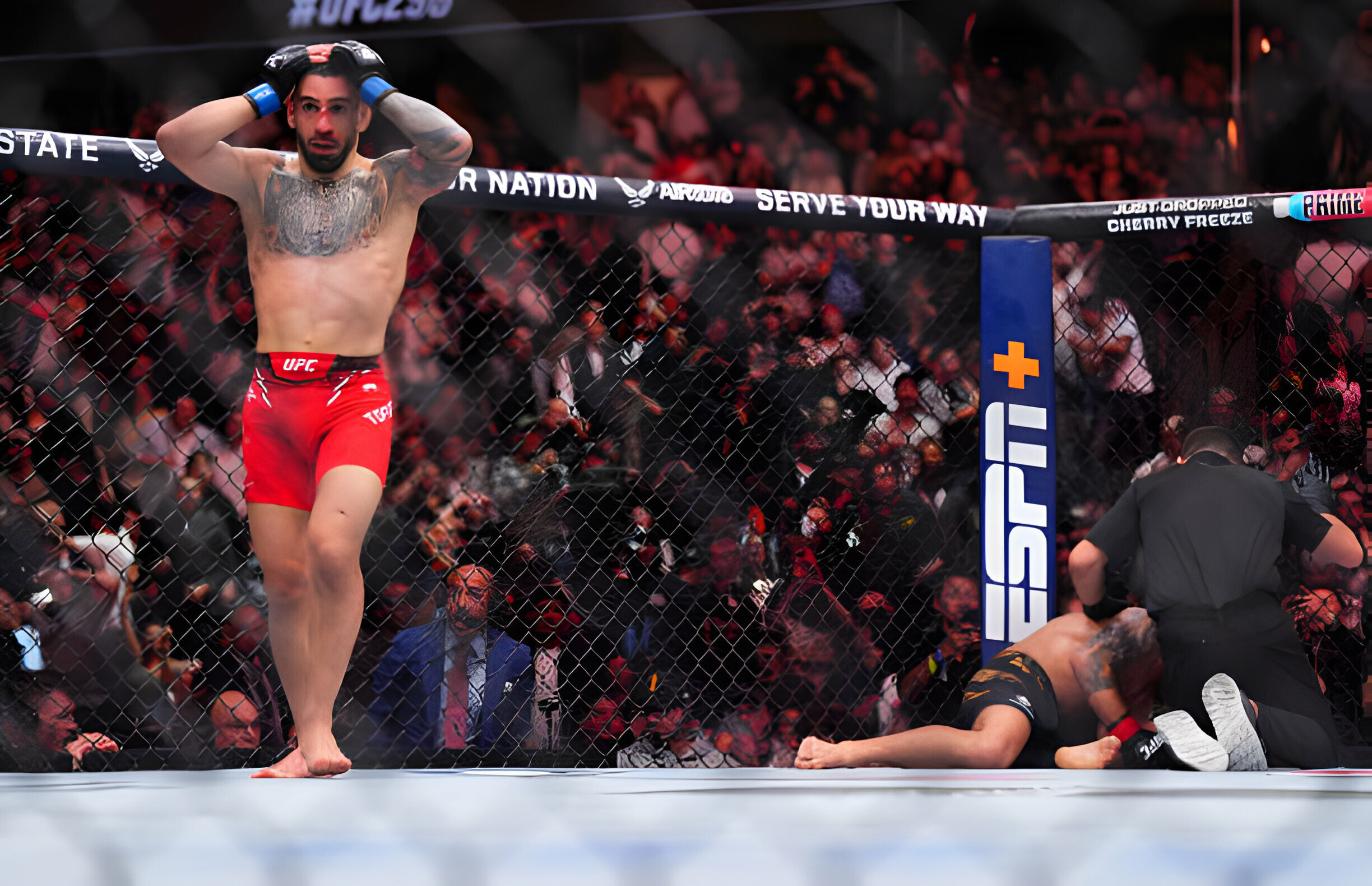 Alexander Volkanovski rớt sâu, Ilia Topuria lọt Top 5 mạnh nhất UFC