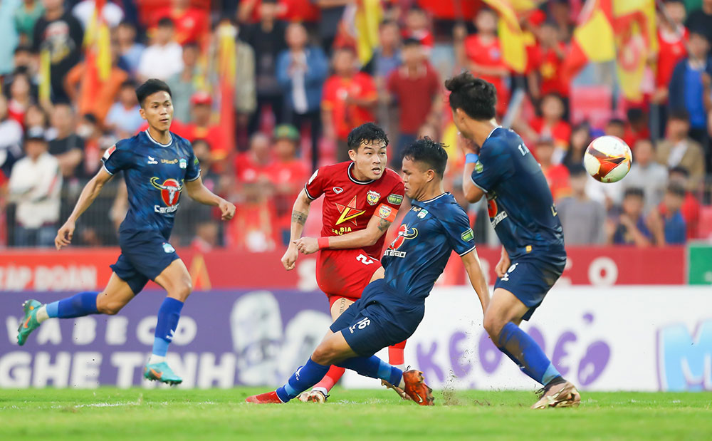 HAGL phải tự cứu mình trước khi “được cứu” HAGL phải tự cứu mình trước khi “được cứu”