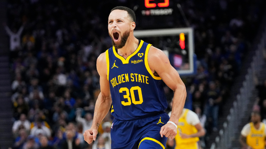 Stephen Curry cán cột mốc lịch sử trong ngày cùng Warriors huỷ diệt Los Angeles Lakers Stephen Curry cán cột mốc lịch sử trong ngày cùng Warriors huỷ diệt Los Angeles Lakers