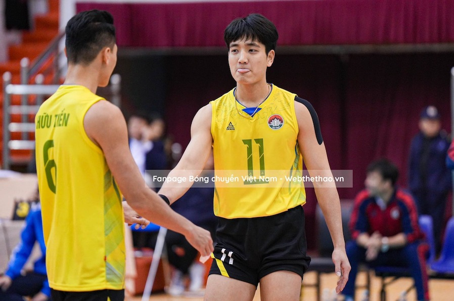Trực tiếp cúp bóng chuyền Hoa Lư Bình Điền ngày 29/2: Loạt trận kịch tính định đoạt vòng bảng