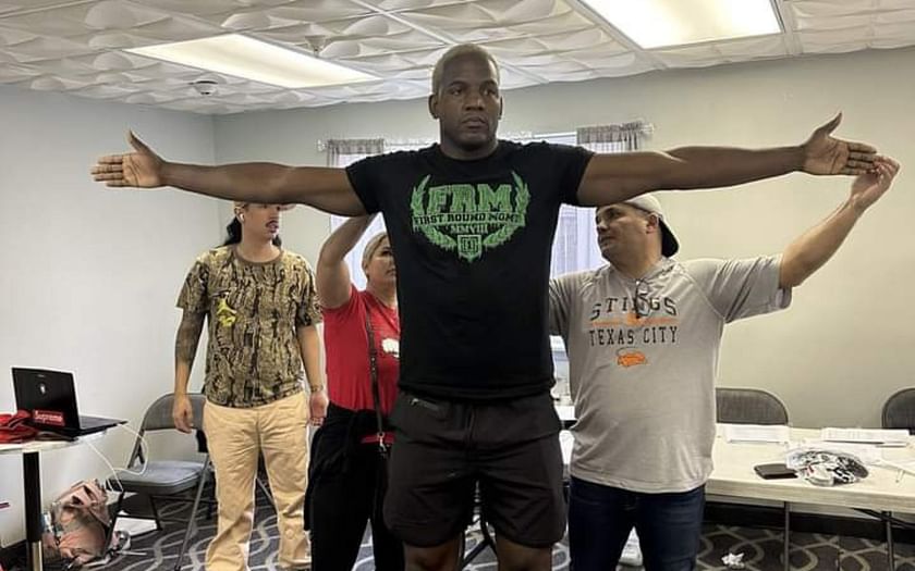 Ba trận chỉ 19 giây: Gã khổng lồ Robelis Despaigne tại UFC 299 là ai?