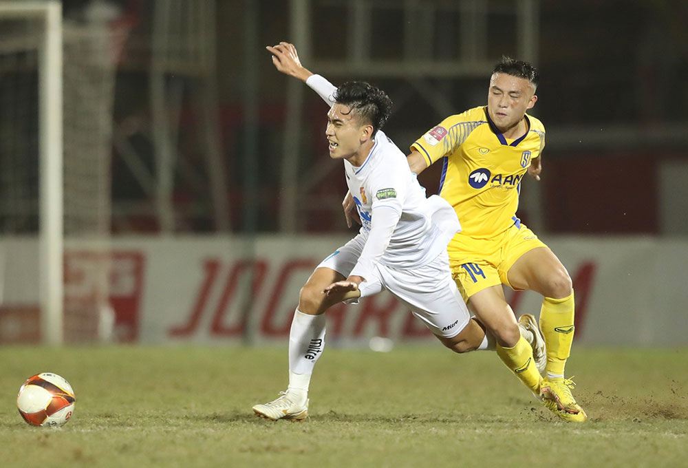 Kết quả b&oacute;ng đ&aacute; V.League v&ograve;ng 13 h&ocirc;m nay mới nh&acirc;́t