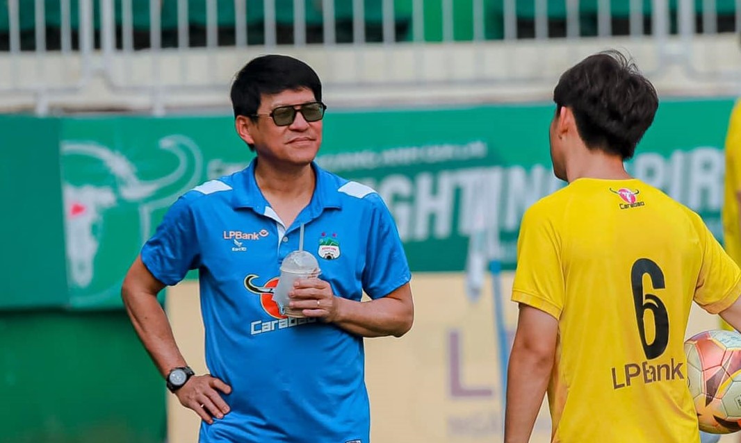 HAGL thắng kh&ocirc;ng b&acirc;́t ngờ trước TPHCM, &ocirc;ng Vũ Ti&ecirc;́n Thành xứng danh 
