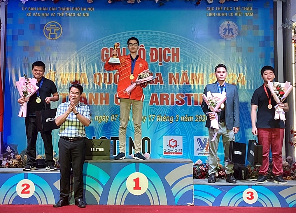 Bành Gia Huy vô địch quốc gia cờ tiêu chuẩn ở độ tuổi trẻ hơn Lê Quang Liêm Bành Gia Huy vô địch quốc gia cờ tiêu chuẩn ở độ tuổi trẻ hơn Lê Quang Liêm