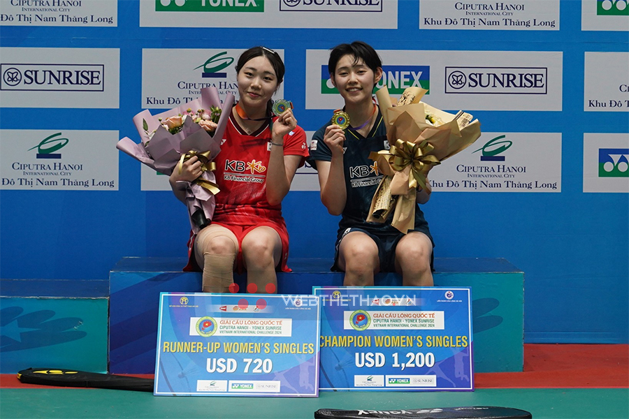 2 người đẹp cầu lông khiến người hâm mộ phát cuồng tại chung kết CIPUTRA HANOI Vietnam International Challenge 2024