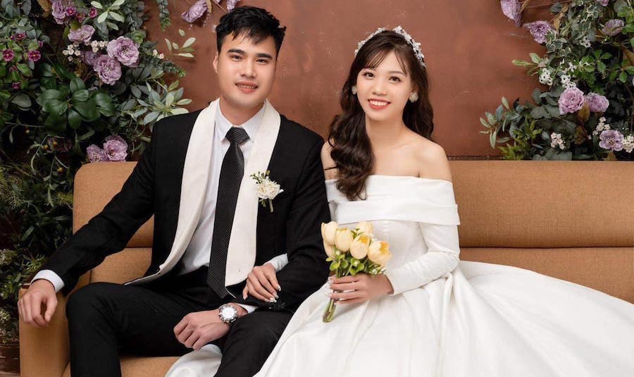 Phụ công đội tuyển bóng chuyền quốc gia lên xe hoa