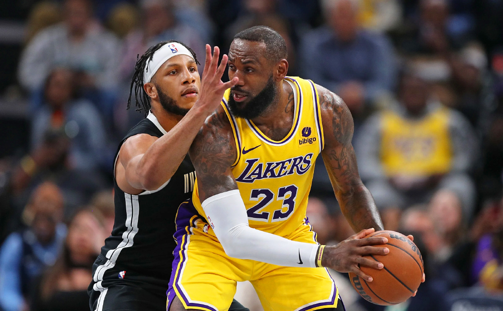 Cố đua Playoffs hoặc nghỉ dưỡng thương: Đâu là "lựa chọn khôn ngoan" của LeBron James?