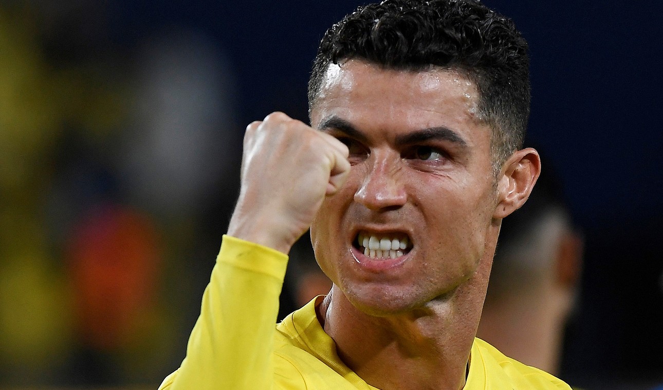 Ronaldo hơn Messi bao nhiêu bàn sau khi lập hat-trick cho Al Nassr? Ronaldo hơn Messi bao nhiêu bàn sau khi lập hat-trick cho Al Nassr?
