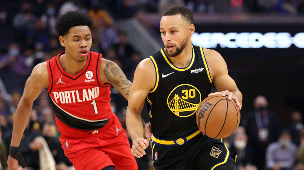 Nhận định bóng rổ NBA - Portland Trail Blazers vs Golden State Warriors ngày 12/4: Stephen Curry tiếp tục bay cao