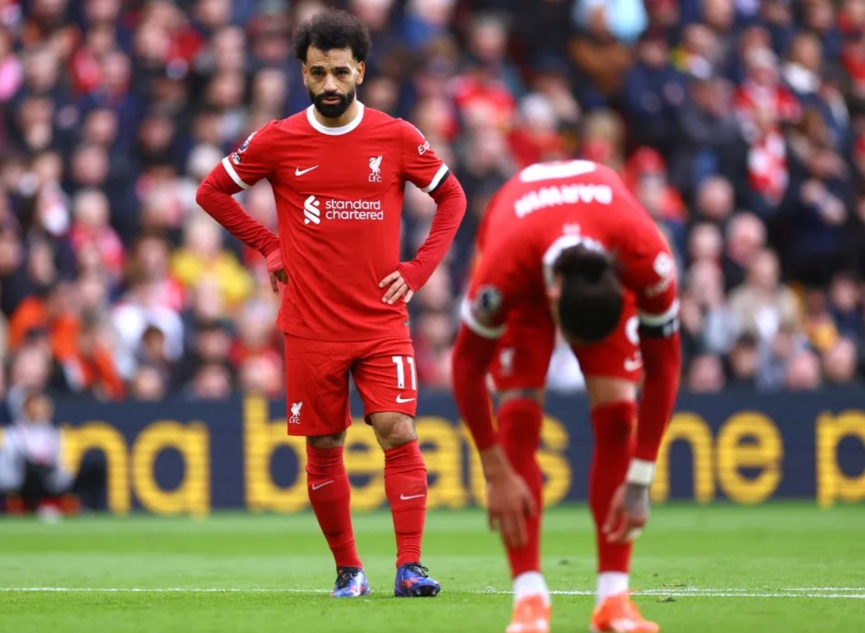 Vì sao Liverpool có thể đánh mất tất cả trong vòng 4 ngày?