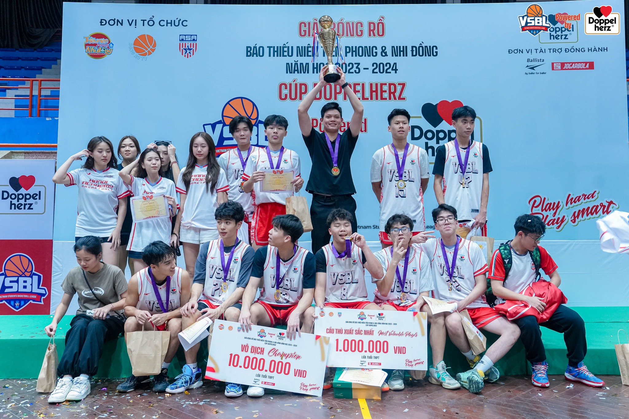 Top 3 trường nổi bật của VSBL do Doppelherz tài trợ