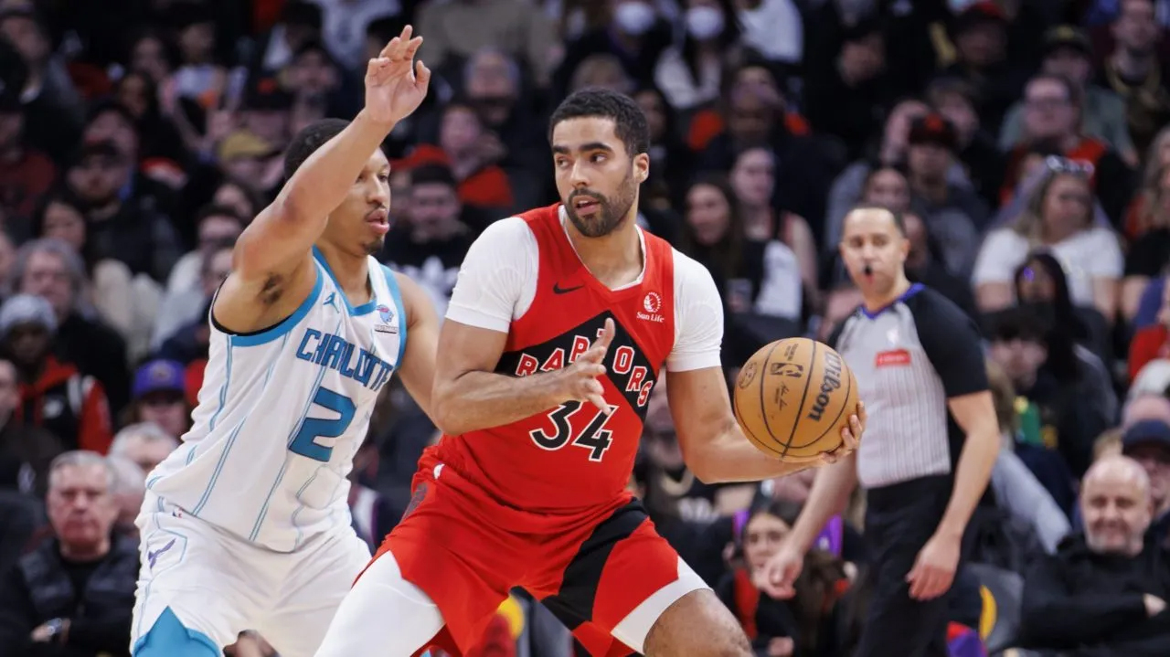 Em trai nhà vô địch NBA bị treo giò vĩnh viễn vì bán độ tại Giải bóng rổ nhà nghề Mỹ