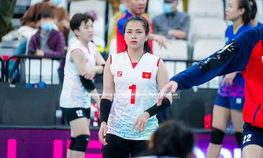 Libero Thanh Li&ecirc;n bất ngờ t&aacute;i xuất tại giải b&oacute;ng chuyền hạng A với 2 vai tr&ograve;