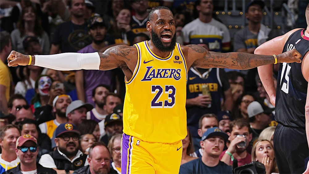 LeBron James chỉ trích trọng tài, bỏ ngang họp báo sau thất bại Game 2 trước Denver Nuggets