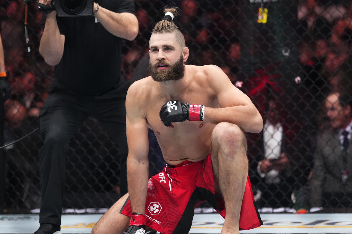 Jiri Prochazka ngỏ ý định xuống hạng trung UFC