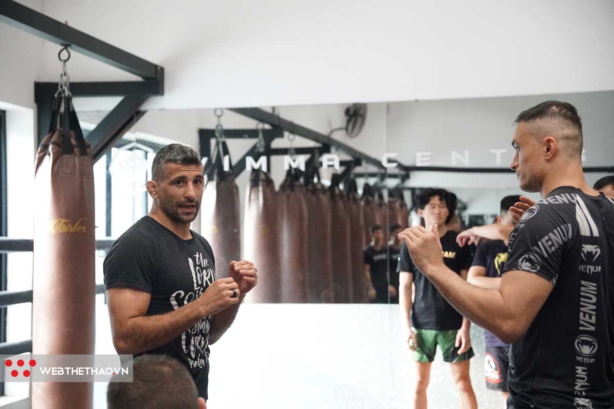 Beneil Dariush tạm nghỉ thi đấu: Thương tổn tích lũy quá nhiều Beneil Dariush tạm nghỉ thi đấu: Thương tổn tích lũy quá nhiều