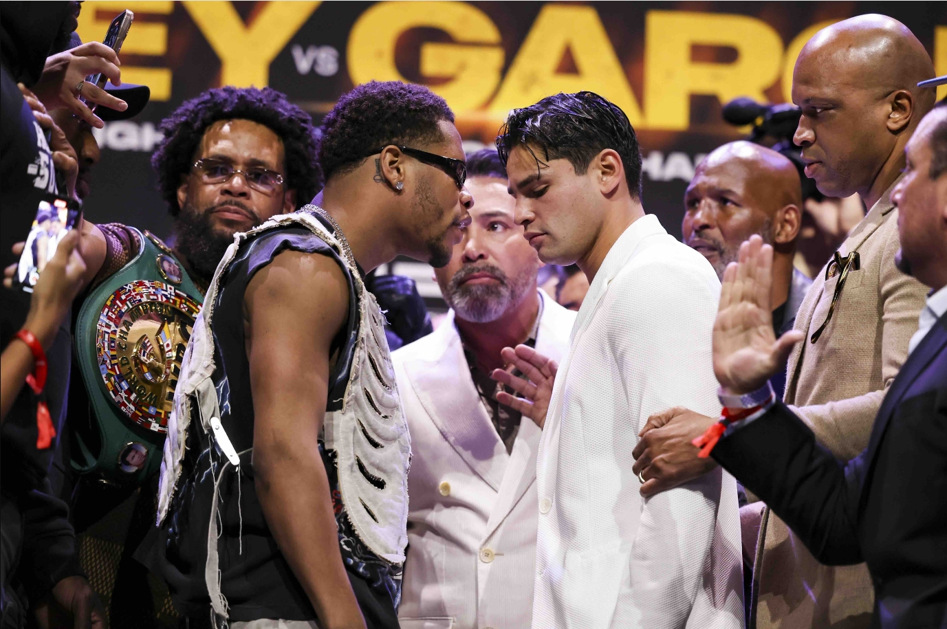 Nhà Devin Haney công kích Ryan Garcia: Thằng đó gian lận tới 2 lần