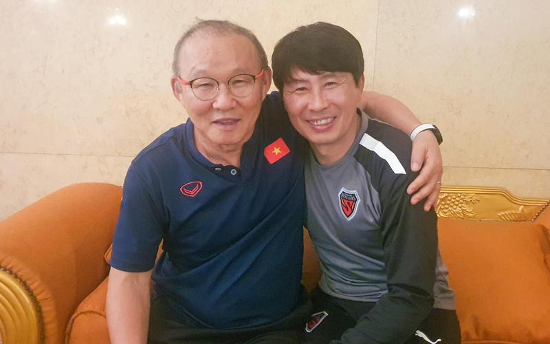 Mối quan hệ đặc biệt giữa tân HLV trưởng Kim Sang Sik và Park Hang Seo