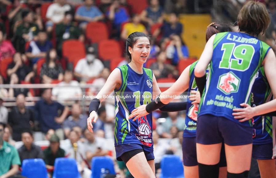Đối chuyền Đoàn Thị Xuân tiếp tục khoác áo Hoá chất Đức Giang tại cúp VTV9 Bình Điền