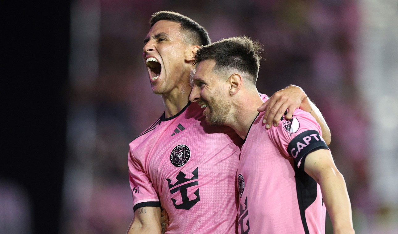 Pha kiến tạo “không cần nhìn” của Messi được ca ngợi hết lời
