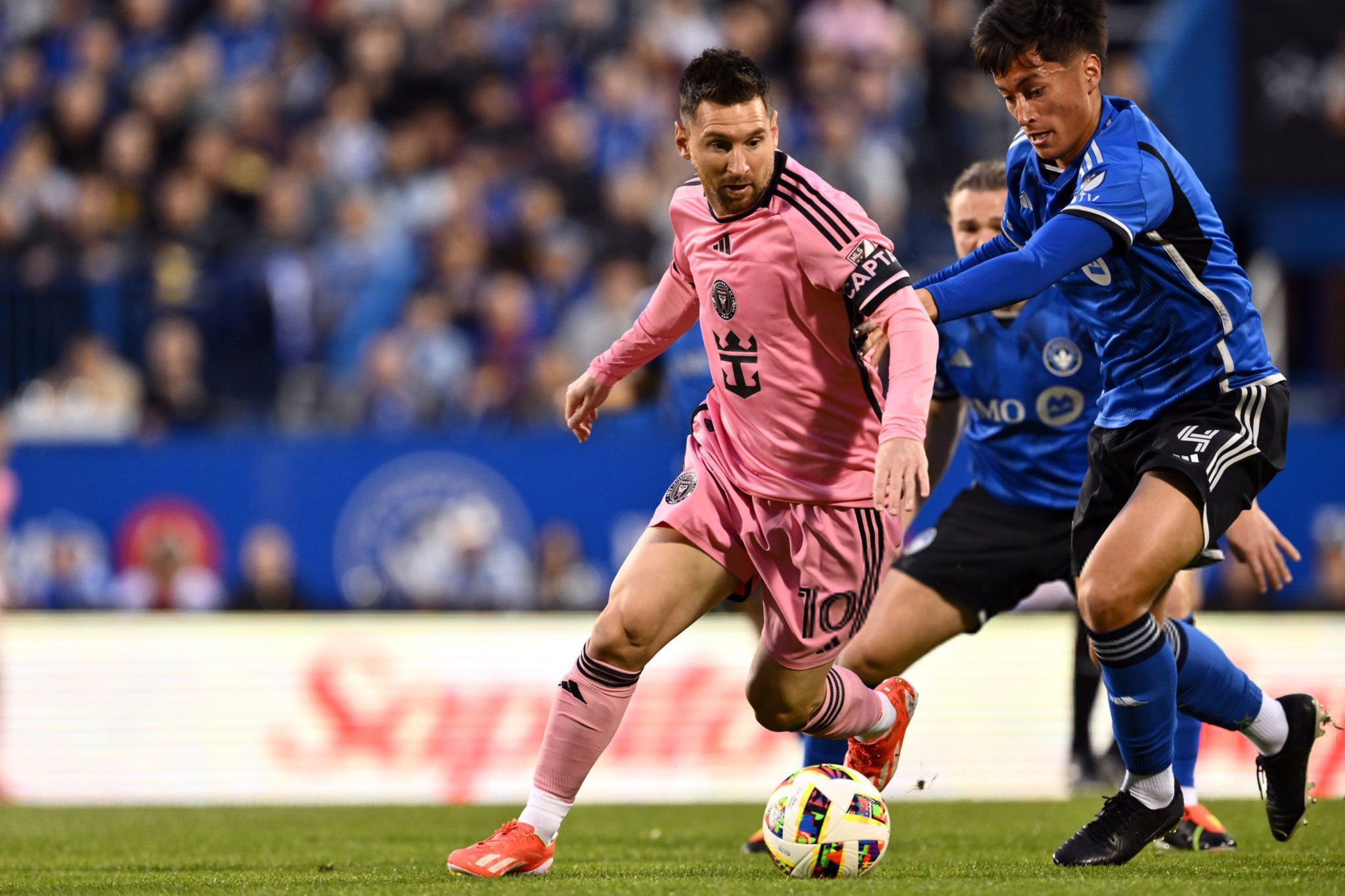 Vì sao Messi không sút phạt cho Inter Miami trong trận thắng Montreal?