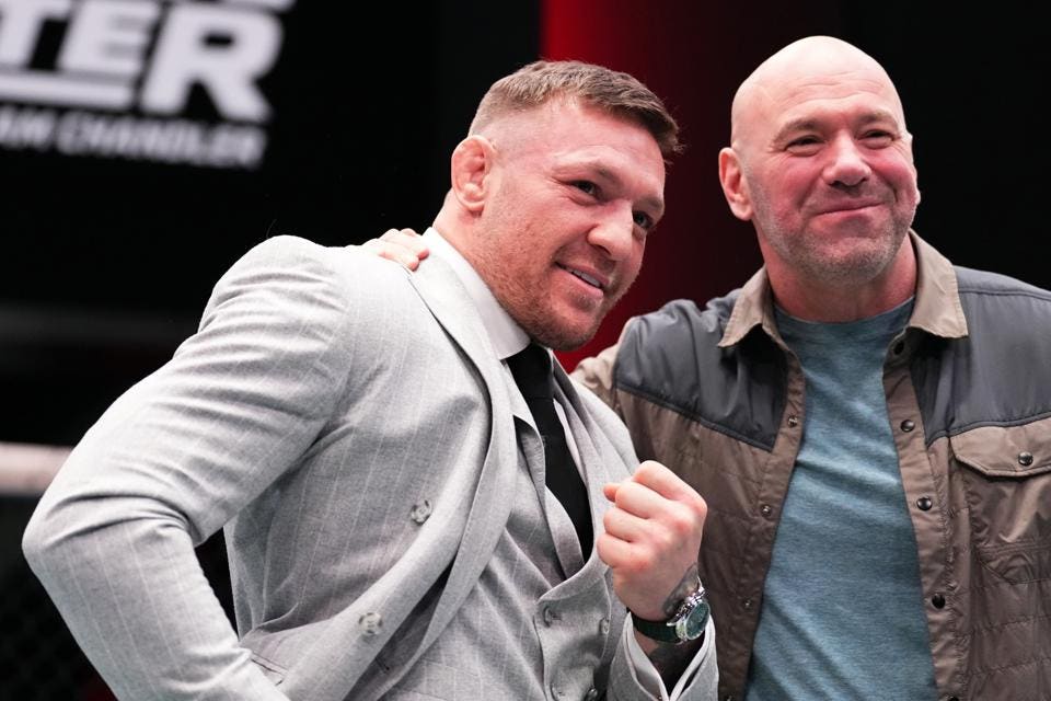 Conor McGregor chưa lên đài đã phá kỷ lục bán vé ở UFC 303
