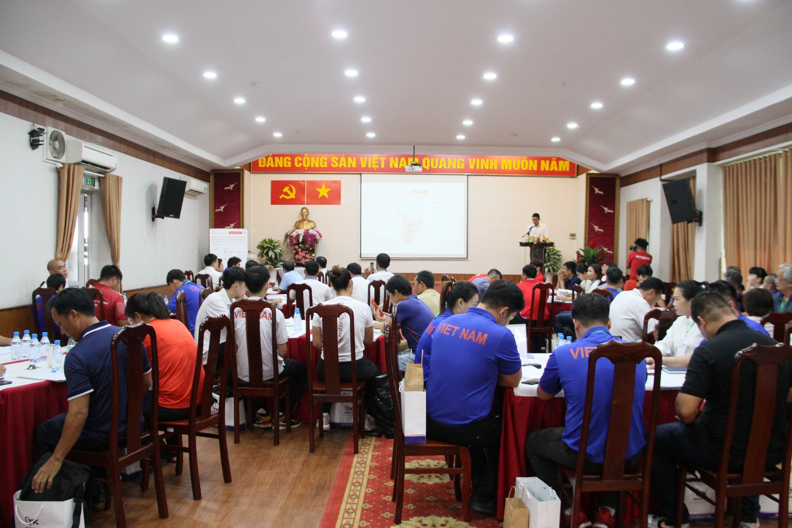 Đào tạo Kỹ thuật Huấn luyện Tinh thần cho HLV các Đội tuyển Thể thao Quốc gia