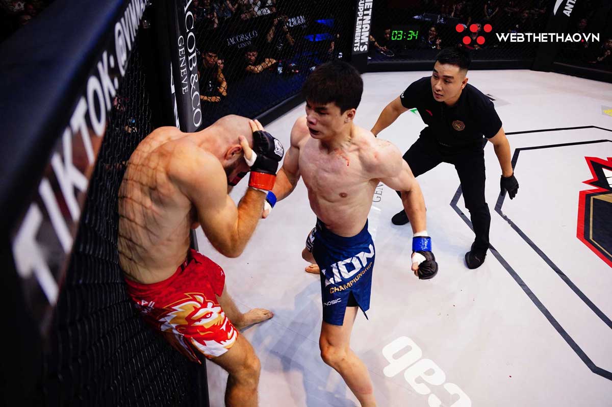 LION Championship 13: Quàng Văn Minh đấm ngất võ sĩ Đức "trời trồng" ngay trên đài