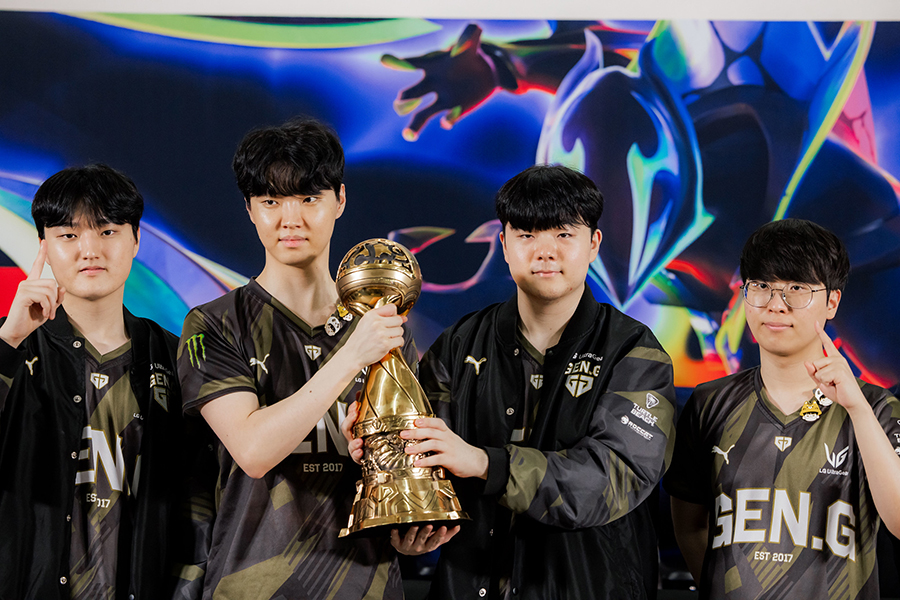 Các tuyển thủ Gen.G nói gì về chức vô địch MSI 2024? Các tuyển thủ Gen.G nói gì về chức vô địch MSI 2024?