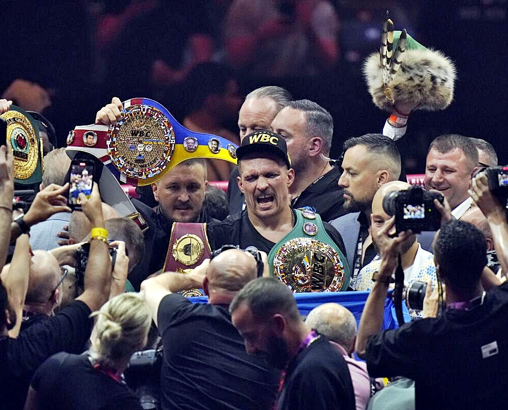 Chính thức: Usyk dẫn đầu bảng xếp hạng đặc biệt của The Ring sau khi hạ Tyson Fury
