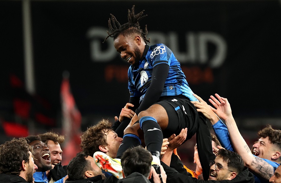 Lookman, người hùng lập hat-trick khiến Leverkusen chấm dứt bất bại là ai?