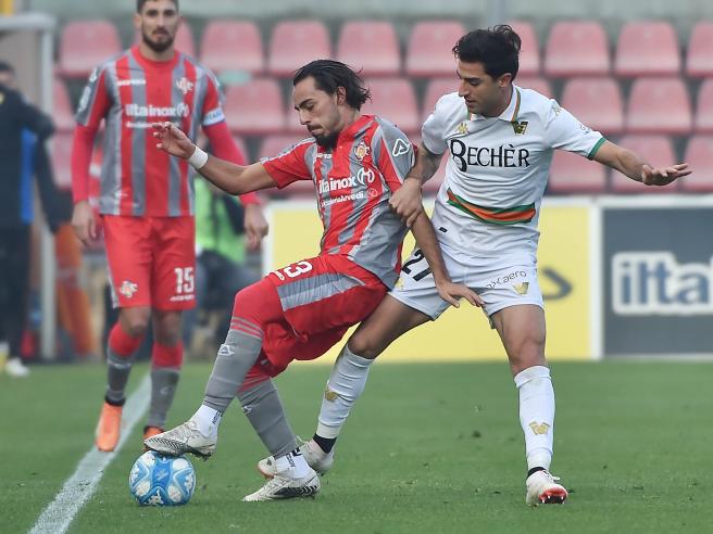 Nhận định, soi kèo Cremonese vs Venezia: Cần tài cân sức