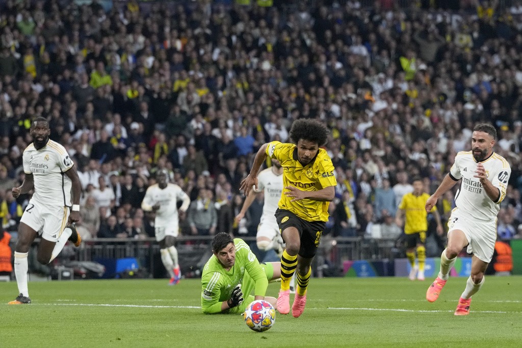 Real Madrid đã thoát hiểm kỳ lạ thế nào trước Dortmund trong 30 phút đầu tiên?