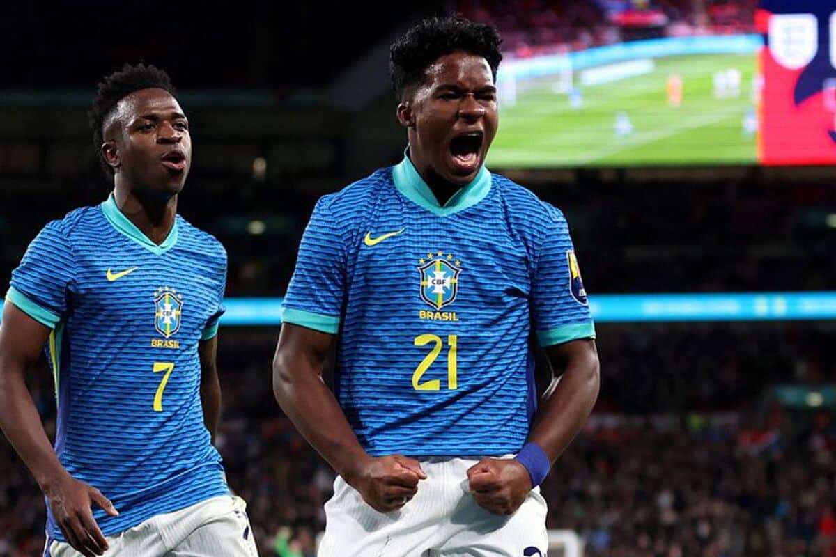 Tuyển Brazil diễn tập tấn công cho Copa America với bộ ba của Real Madrid Tuyển Brazil diễn tập tấn công cho Copa America với bộ ba của Real Madrid