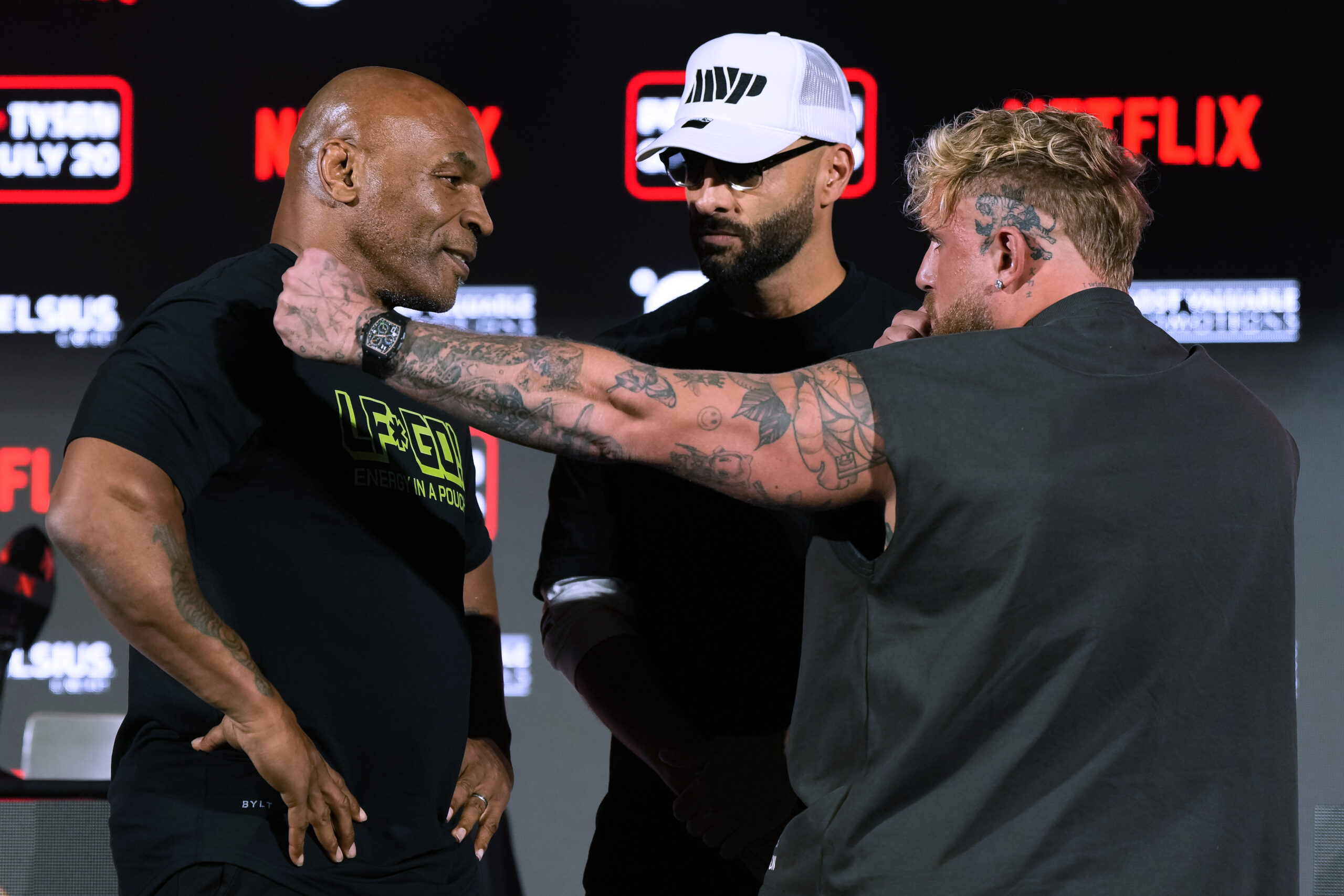 Mike Tyson và Jake Paul nói gì khi lịch thi đấu mới chính thức chốt?