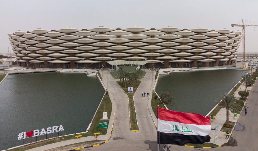Việt Nam đá trên sân đấu "cực khủng" của Iraq