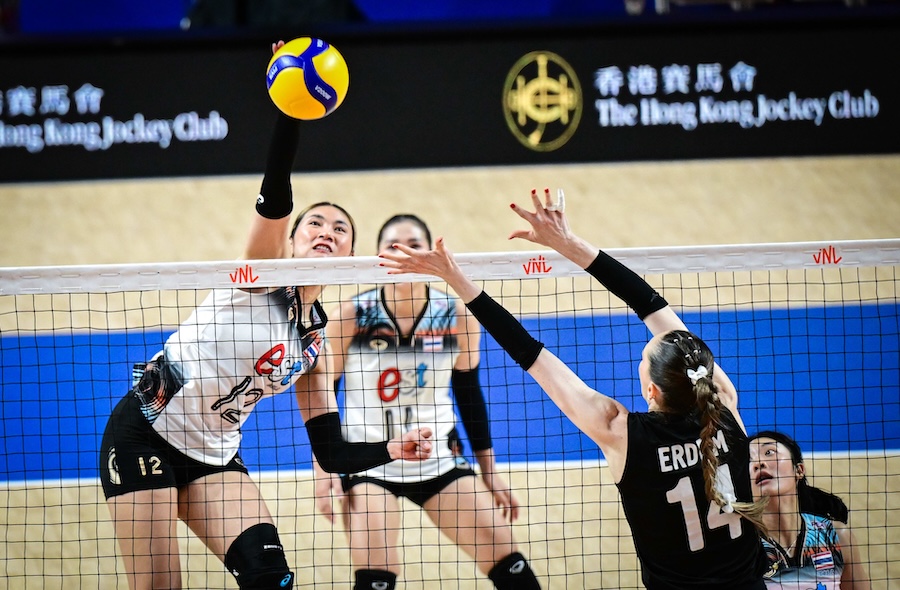 Highlight và kết quả bóng chuyền VNL 2024 ngày 12/6: Thái Lan gục ngã, ngôi đầu đổi chủ Highlight và kết quả bóng chuyền VNL 2024 ngày 12/6: Thái Lan gục ngã, ngôi đầu đổi chủ
