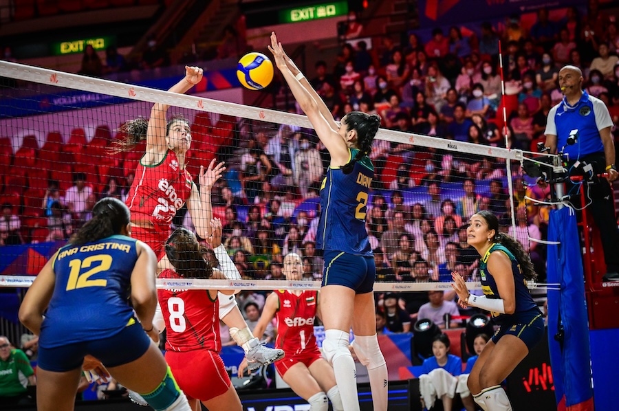 Highlight và kết quả bóng chuyền VNL 2024 ngày 14/6: Nước mắt Canada, những "bà lớn" thị uy