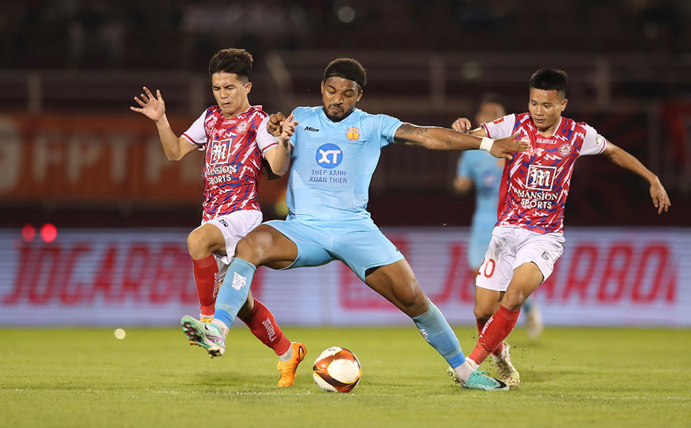 Kết quả b&oacute;ng đ&aacute; V.League v&ograve;ng 24 h&ocirc;m nay mới nh&acirc;́t