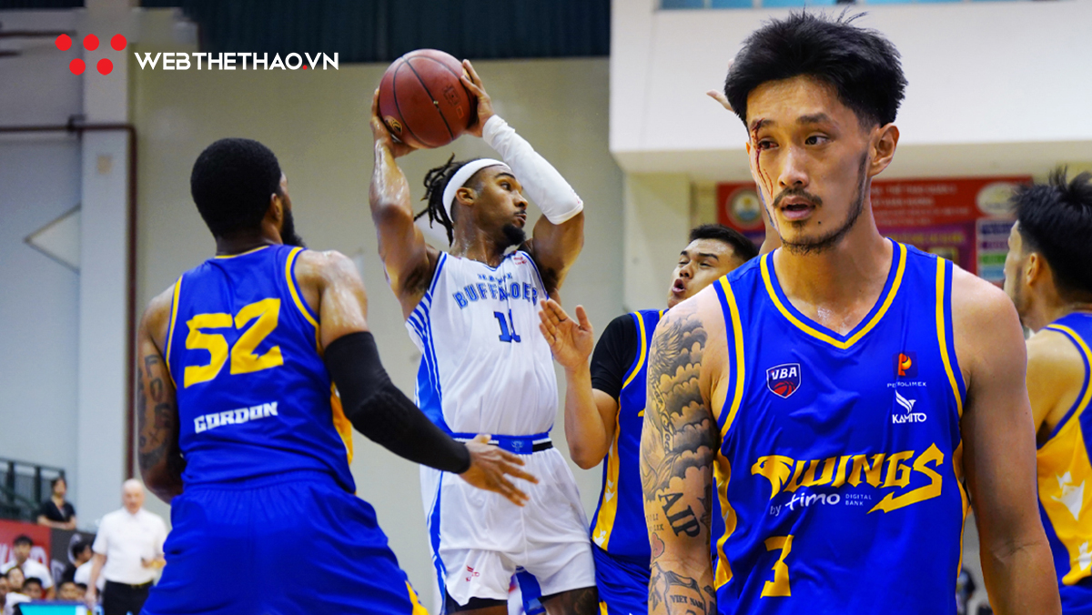 Khoa Trần đổ máu ngày trở lại VBA, Hanoi Buffaloes thoát hiểm ngoạn mục trên sân City Wings